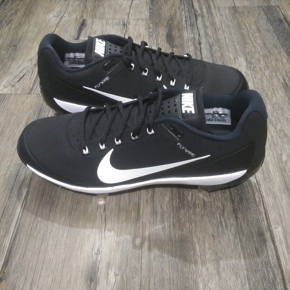 nike flywire baseball